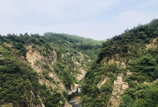 地中山、地中潭、地中瀑！江北最大野生杜鹃繁殖基地日照九仙山(图5)