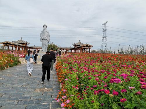 洛川第一棵苹果树72年后如今竟是这般模样！(图4)